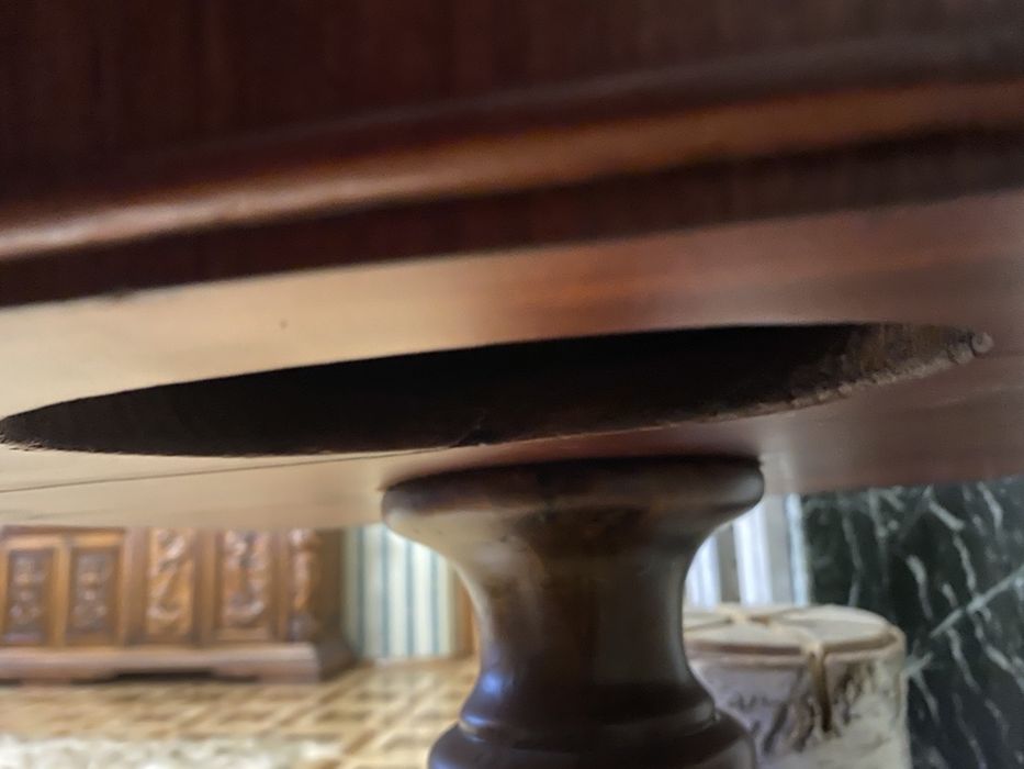 Антикварный столик