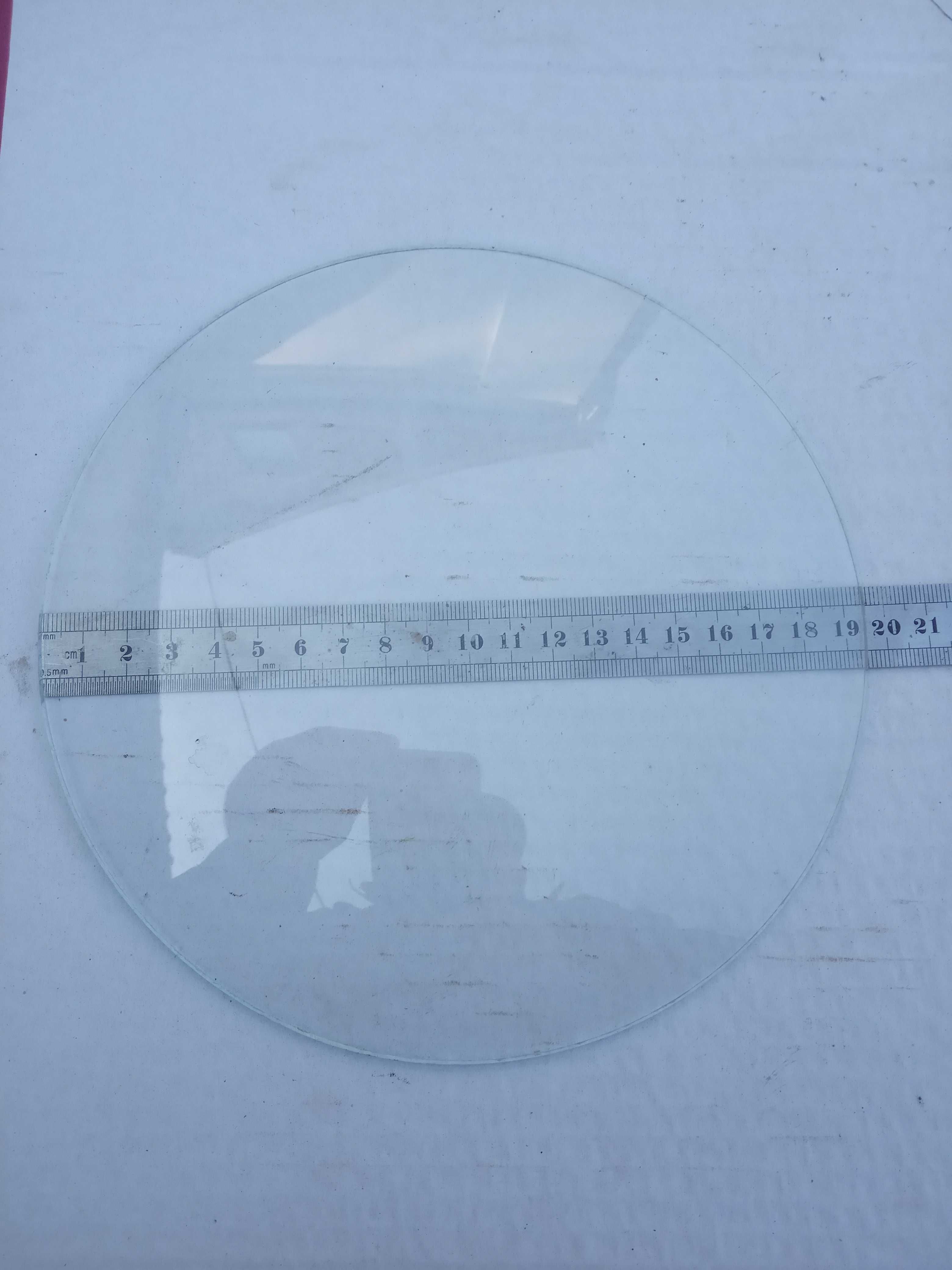 Стекло выпуклое диаметр -195 мм на настенные часы в хорошем состоянии