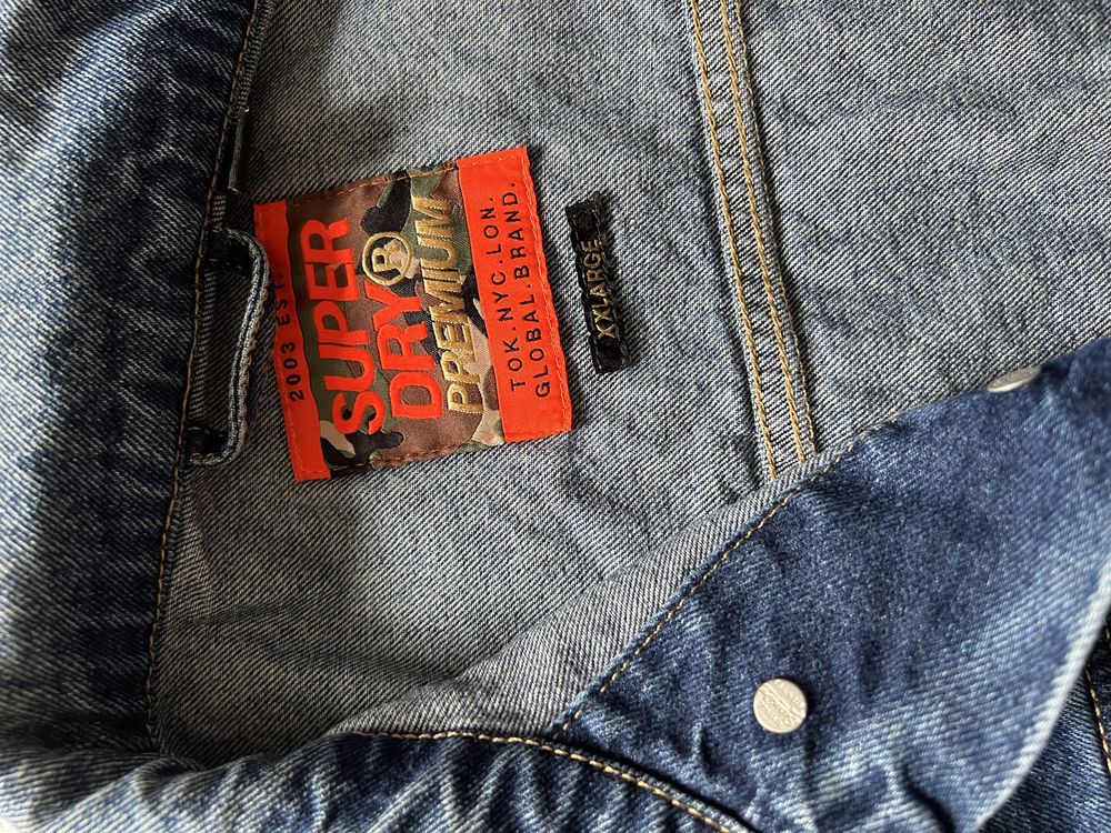 Джинсова куртка superdry