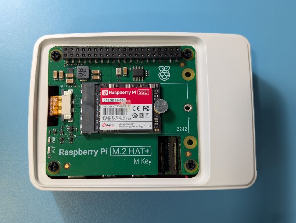 На гарантії Raspberry Pi 5 8Gb + M.2 HAT+ SSD 512GB + M.2 SSD external