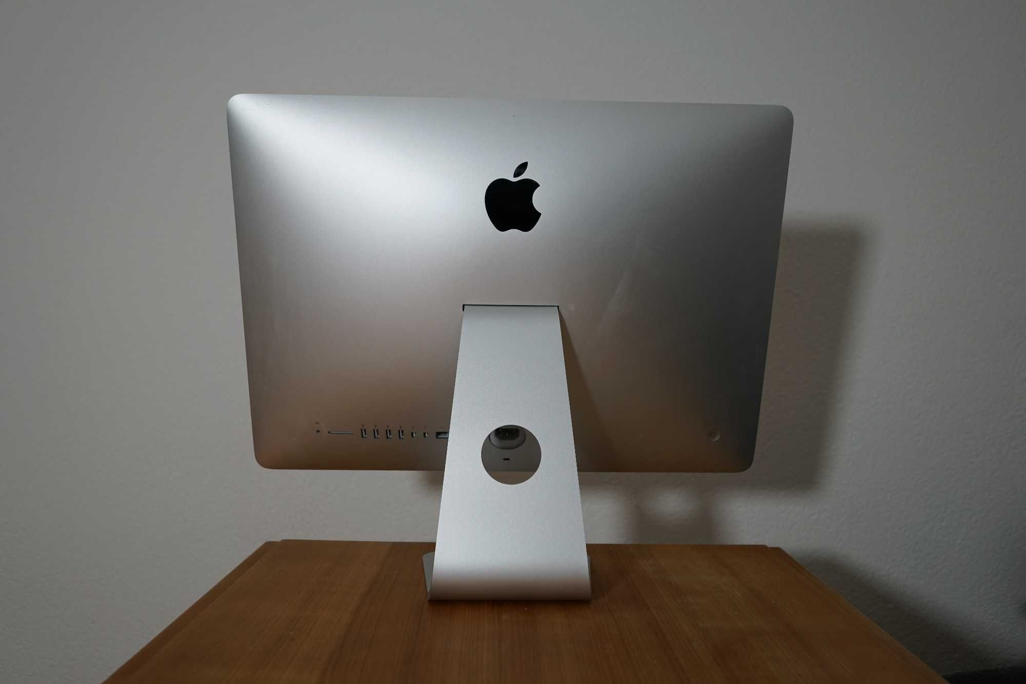 Apple iMac 21.5 cala (Late 2012)