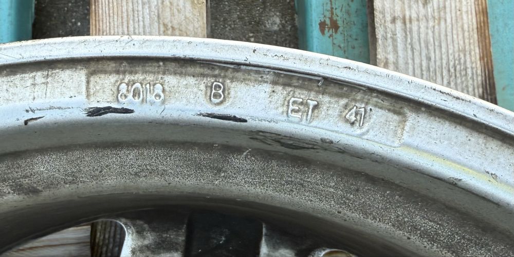 1 x Felga Intra Mercedes 18" 8J ET41 5X112 kba43824 Monoblock AMG