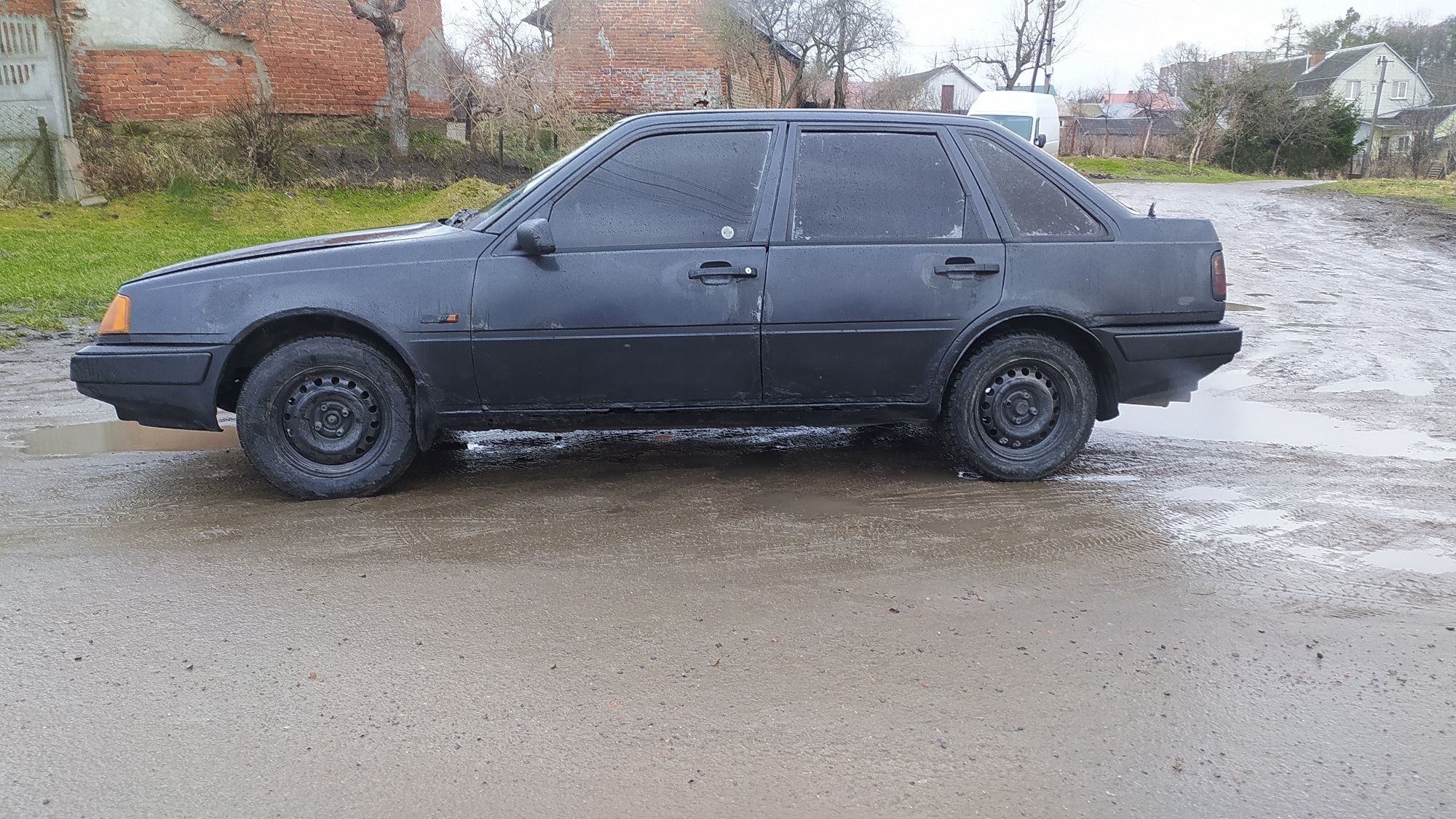 Продам Volvo 440