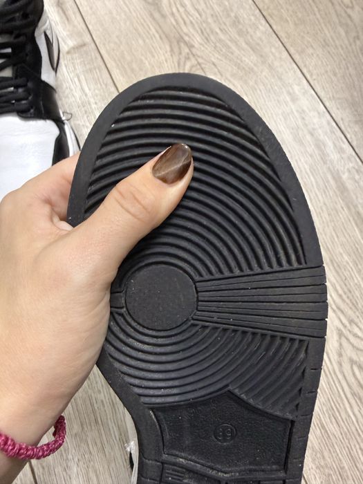 зимові шкіряні ботинки кросівки Nike Air Black-White джордан