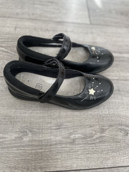 Детские  черные туфли в школу для девочки clarks размер 33,5   20,5 см