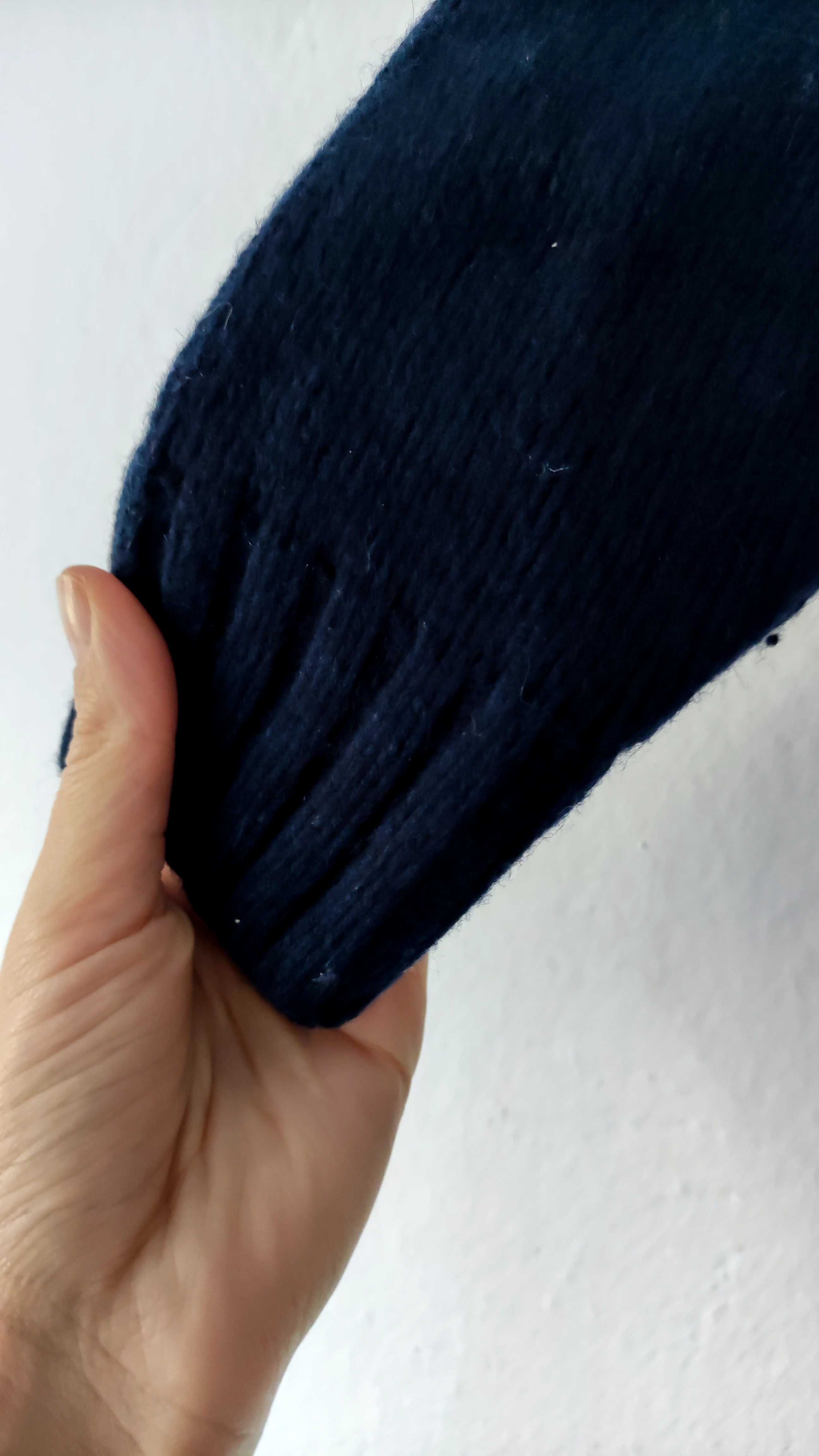 Świąteczny sweterek, świąteczny sweter, sweter wełniany, wełna, hm,