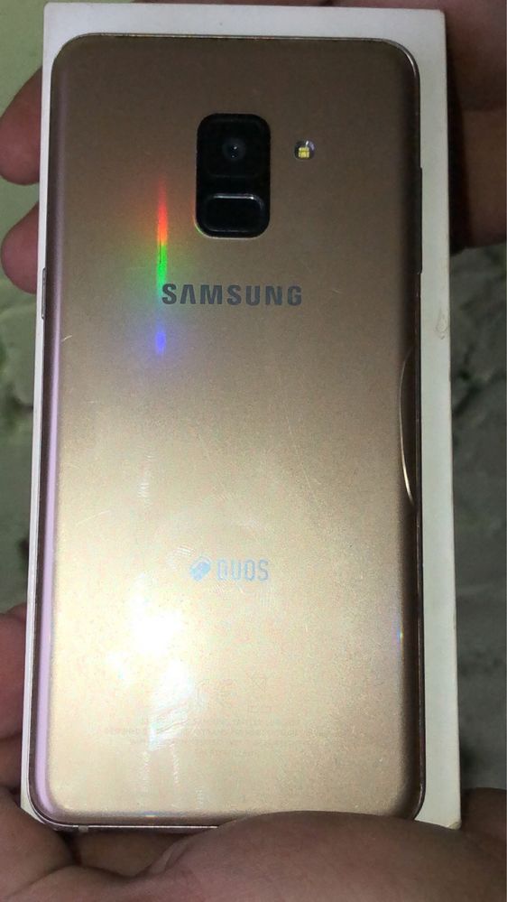 Samsung A8 Gold 64 GB