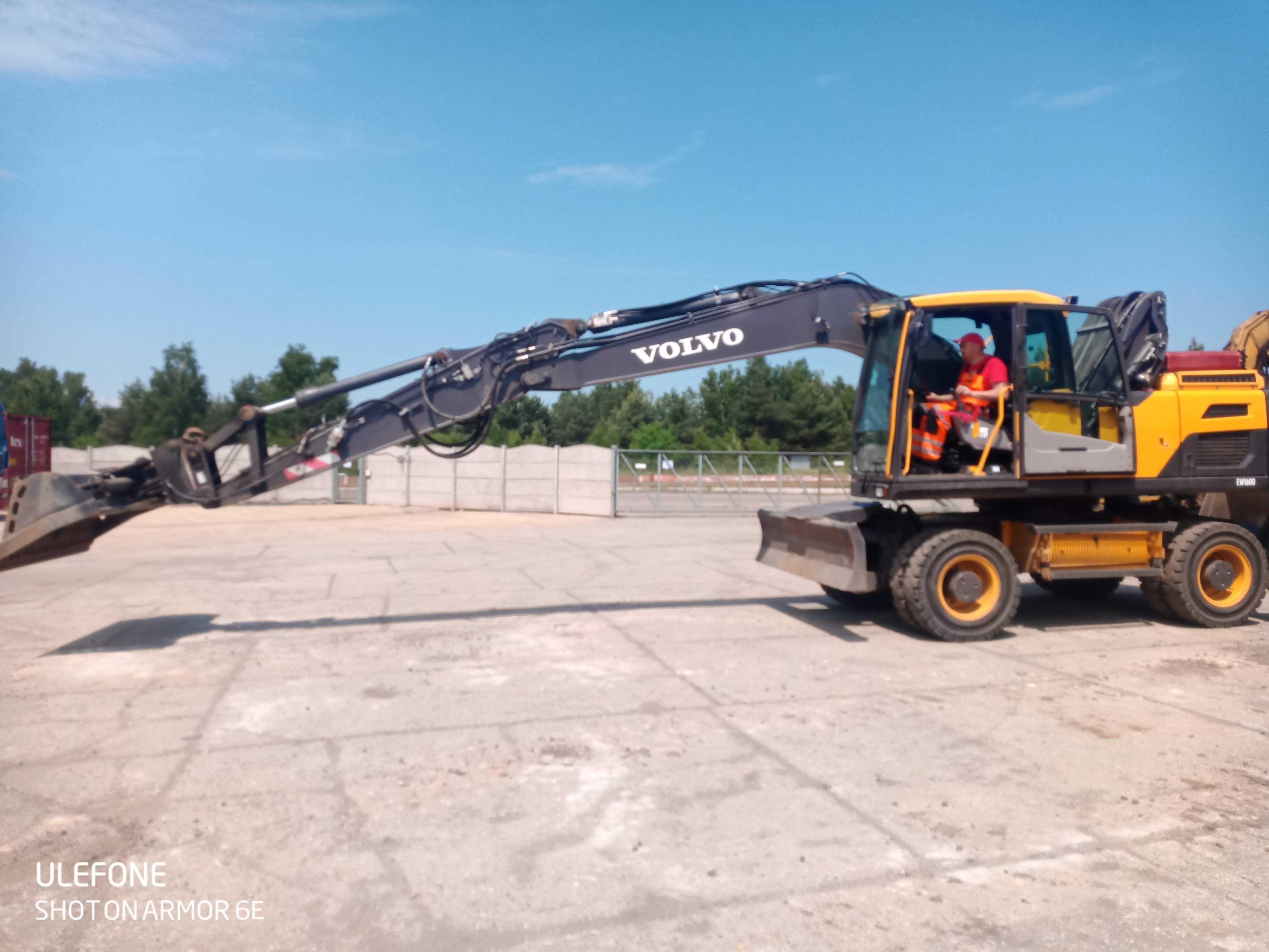 Usługi MECALAC koparka ładowarka wyburzenia MŁOT ZIEMNE transpor drogi