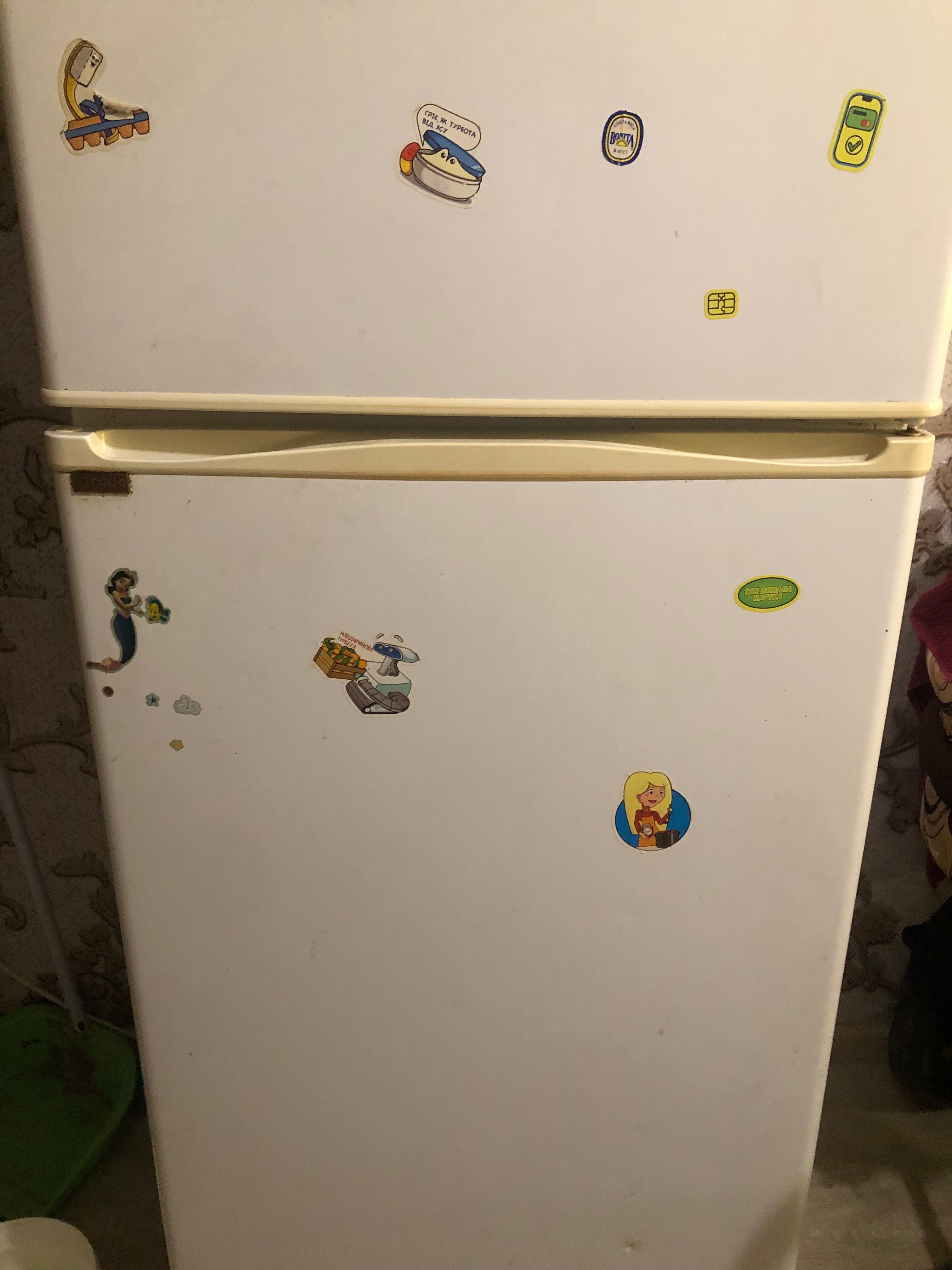 Продам холодильник бу