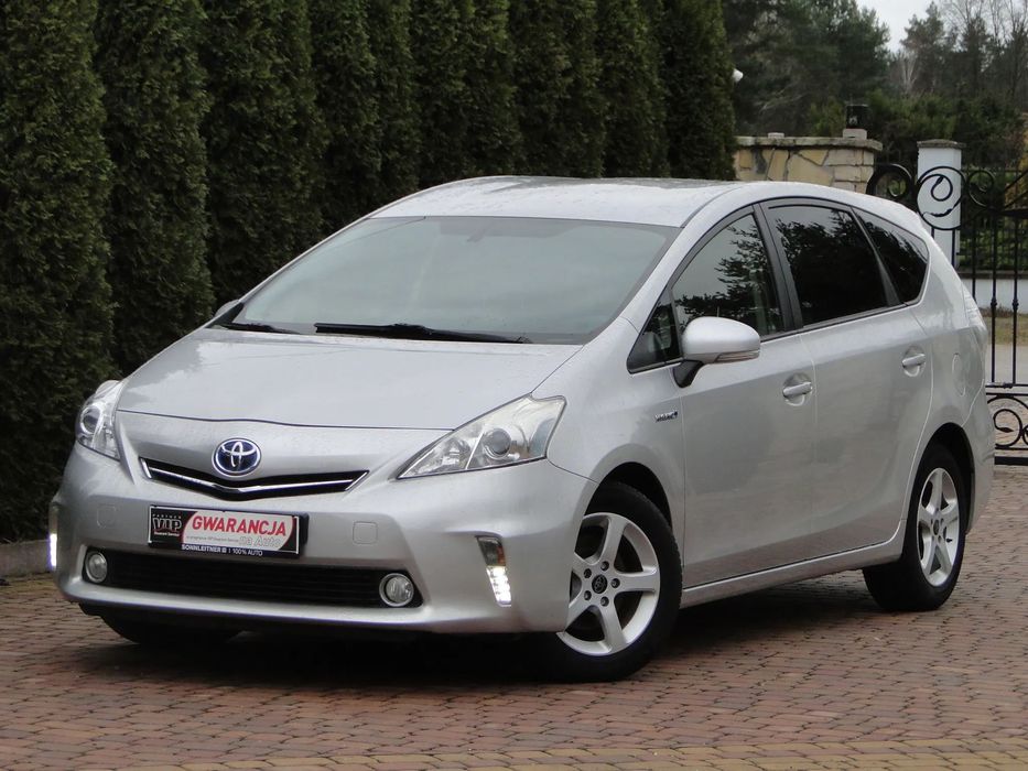 Toyota Prius Hybryda_7-osób_Alufelgi_Climatronic_Tempomat_Led_Alcantara_Zadbany