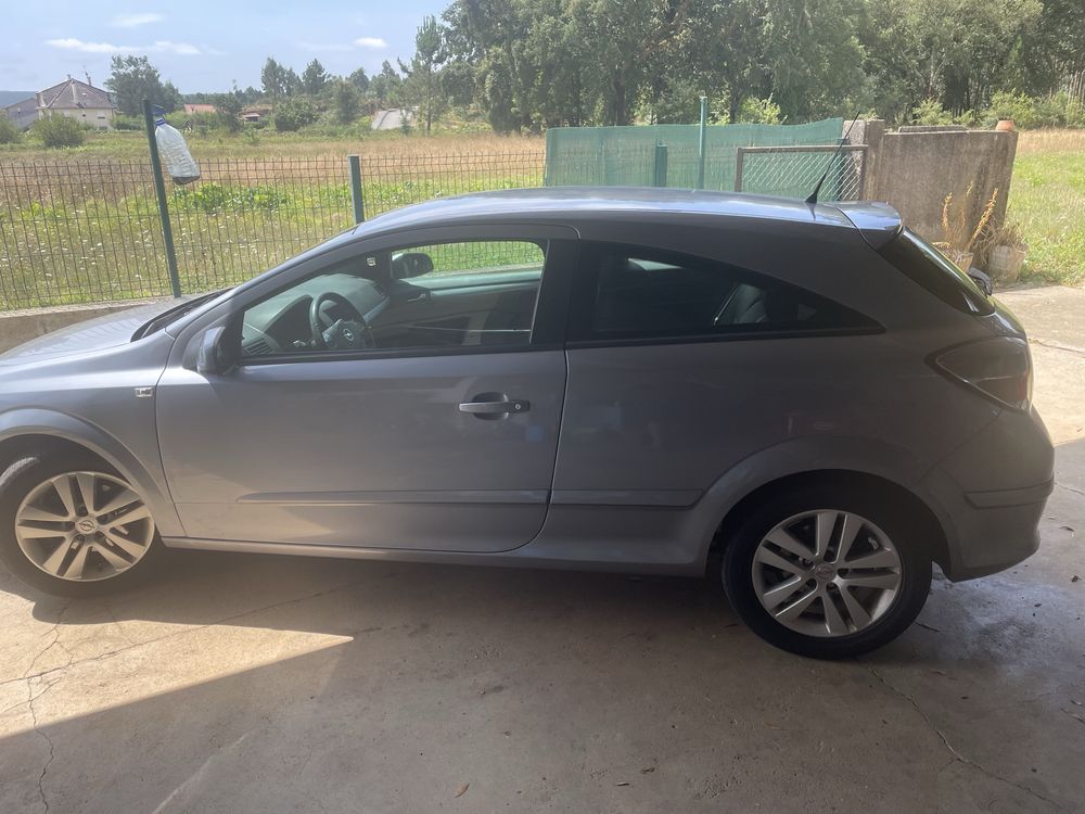 Vendo opel astra 1700 de 2009