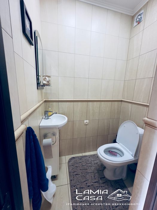 Продаж 3 кімнатноі квартири 167 м кв ближня роша