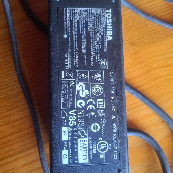 Carregador Toshiba