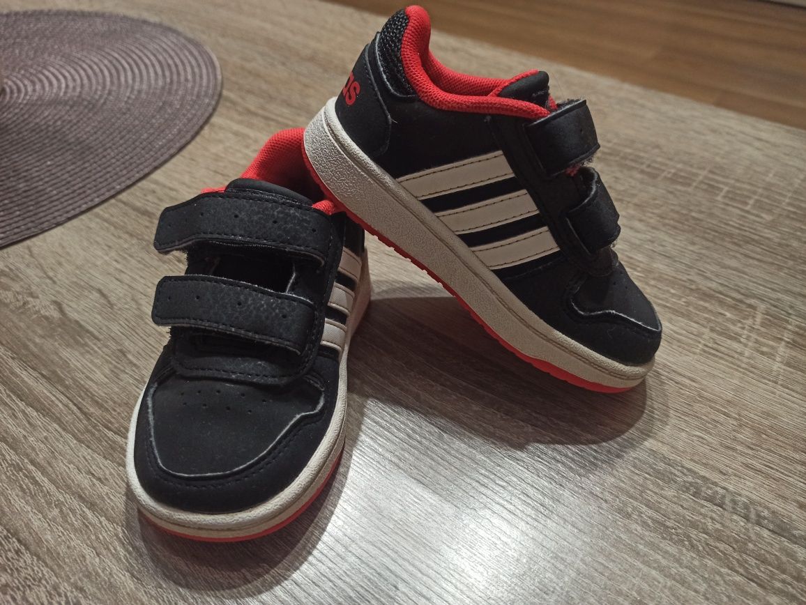 Buty sportowe Adidas 21