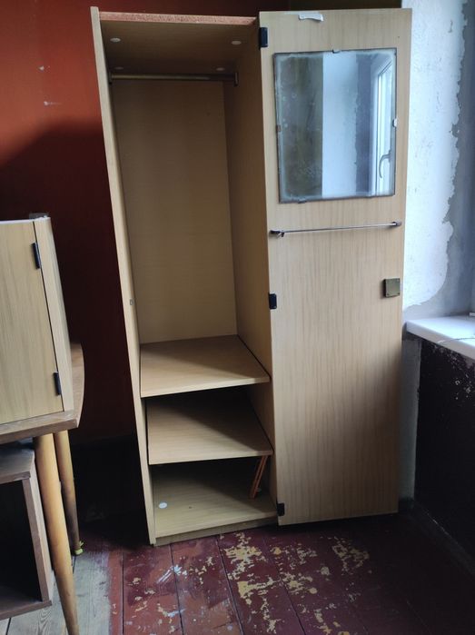 Komplet szafa +dwie szafki prl