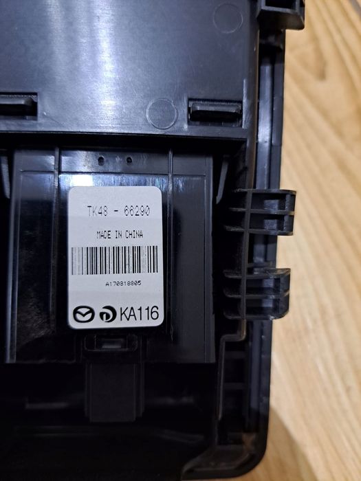 Stojak NA Kubki Mazda CX 5