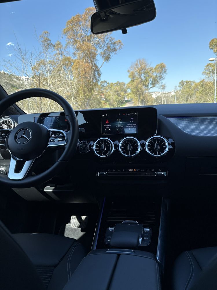 Mercedes EQA 250