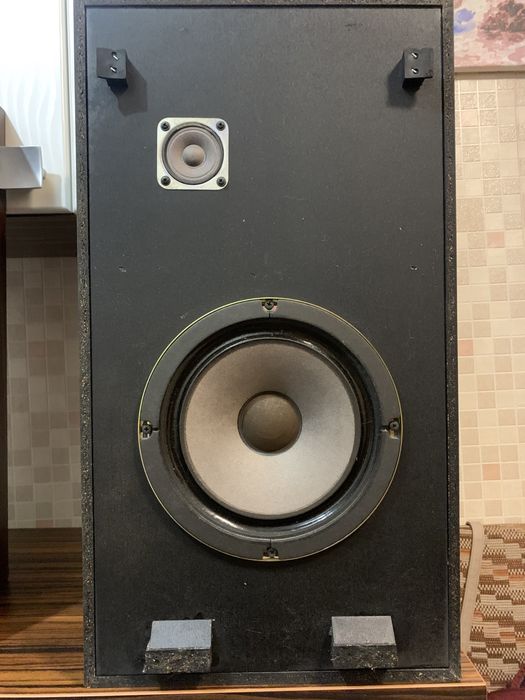 Акустическая система - колонки Sansui S-35. Цена за две.Япония. 45 Вт.