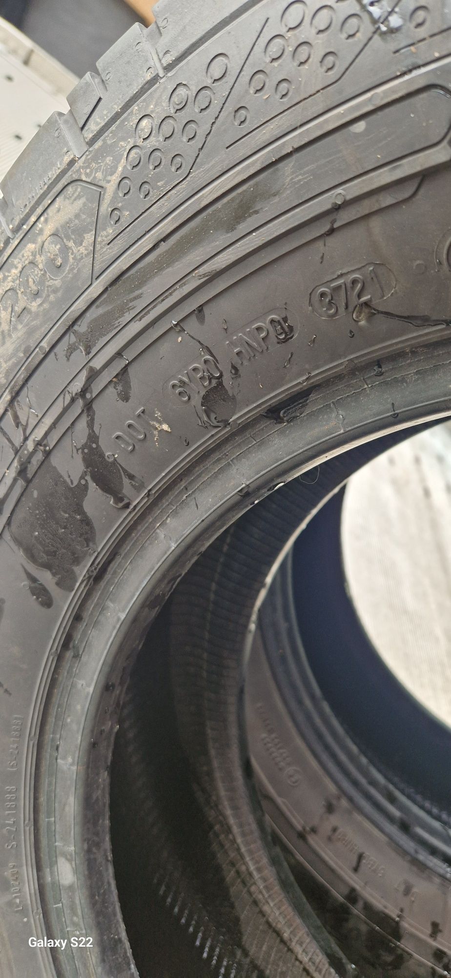 Continental Vancontact 235/65 R16C