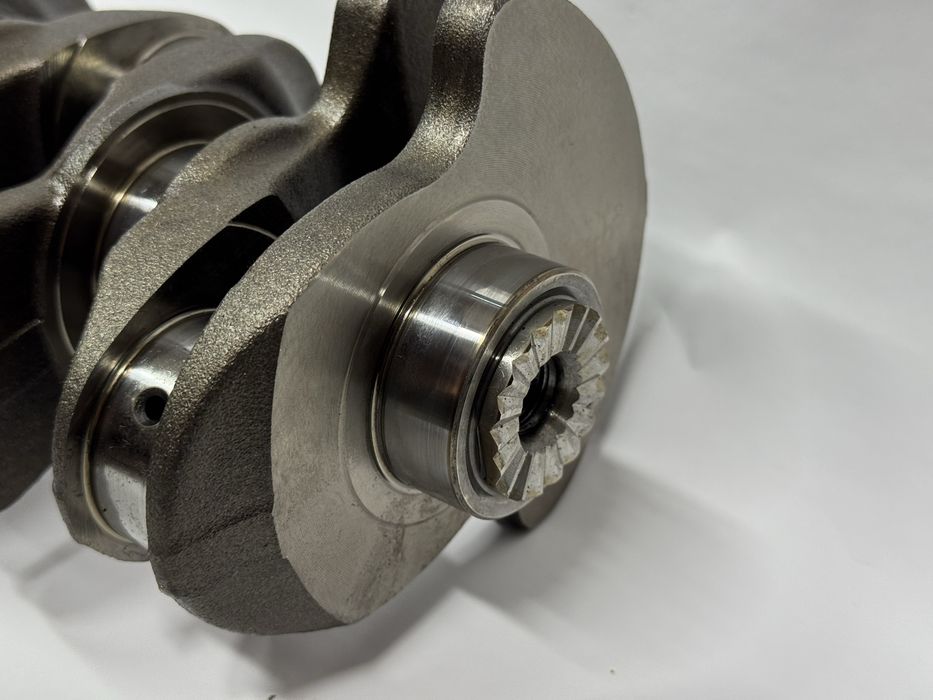 Колінвал 1.8TSI CDA Skoda Octavia A5 FL 050105189B Коленвал Шкода А5