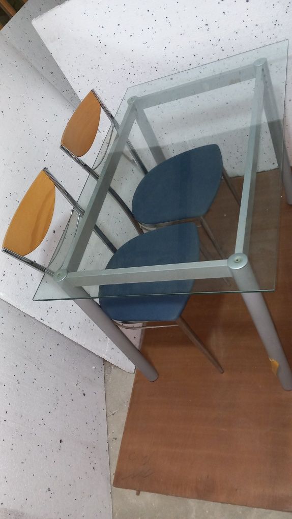 Mesa de cozinha vidro e 4 cadeiras