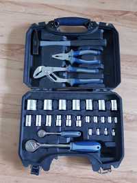 Klucze, narzędzia, walizka MacAllister