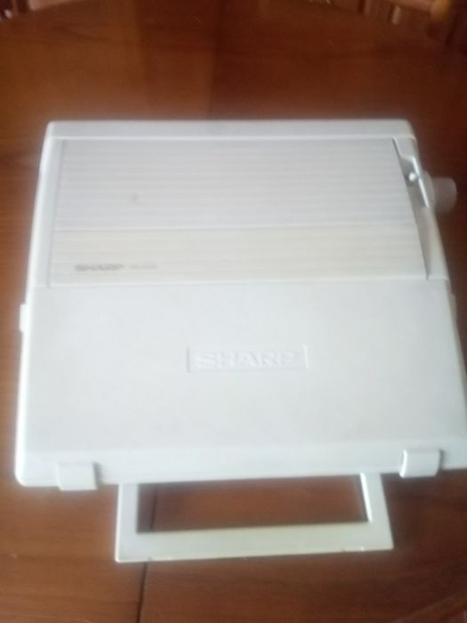 Máquina de escrever electrónica sharp