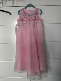 Elegancka wyjściowa różowa sukienka z kwiatkami Rozmiar 110-116