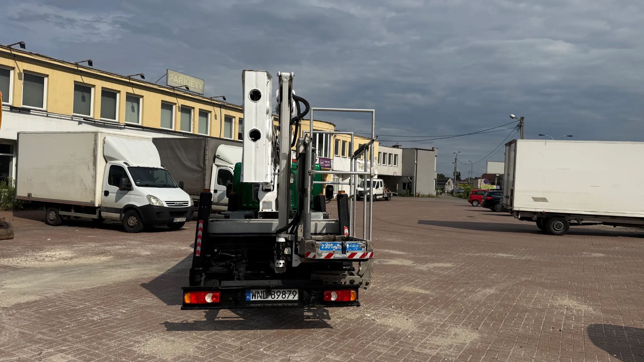 Nissan CABSTAR  Nissan Cabstar Podnośnik Koszowy 23m Faktura VAT 23% 135.000zł netto