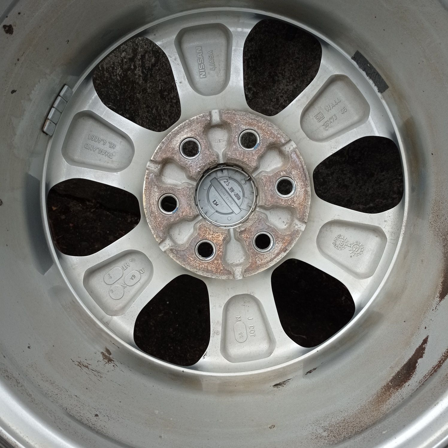 Alufelgi nissan navara 6x114,3 opony 255/70r16 koła patfinder terenowe
