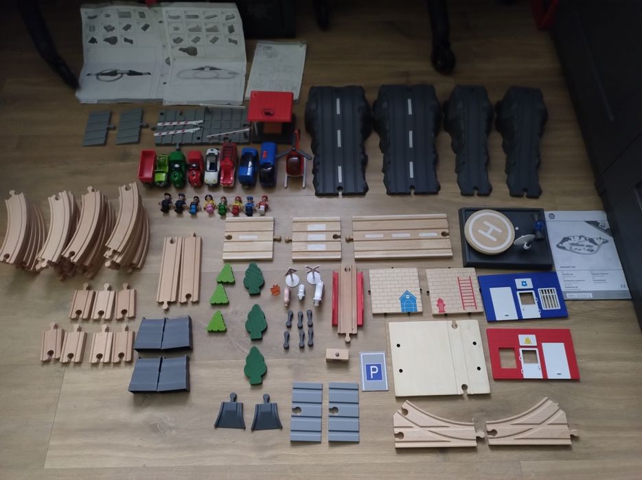 Tory drewniane pociąg kolejka na baterie playtive