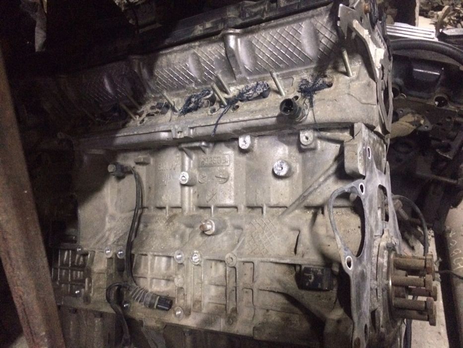 Двигатель BMW520 (M52)E-39,46
