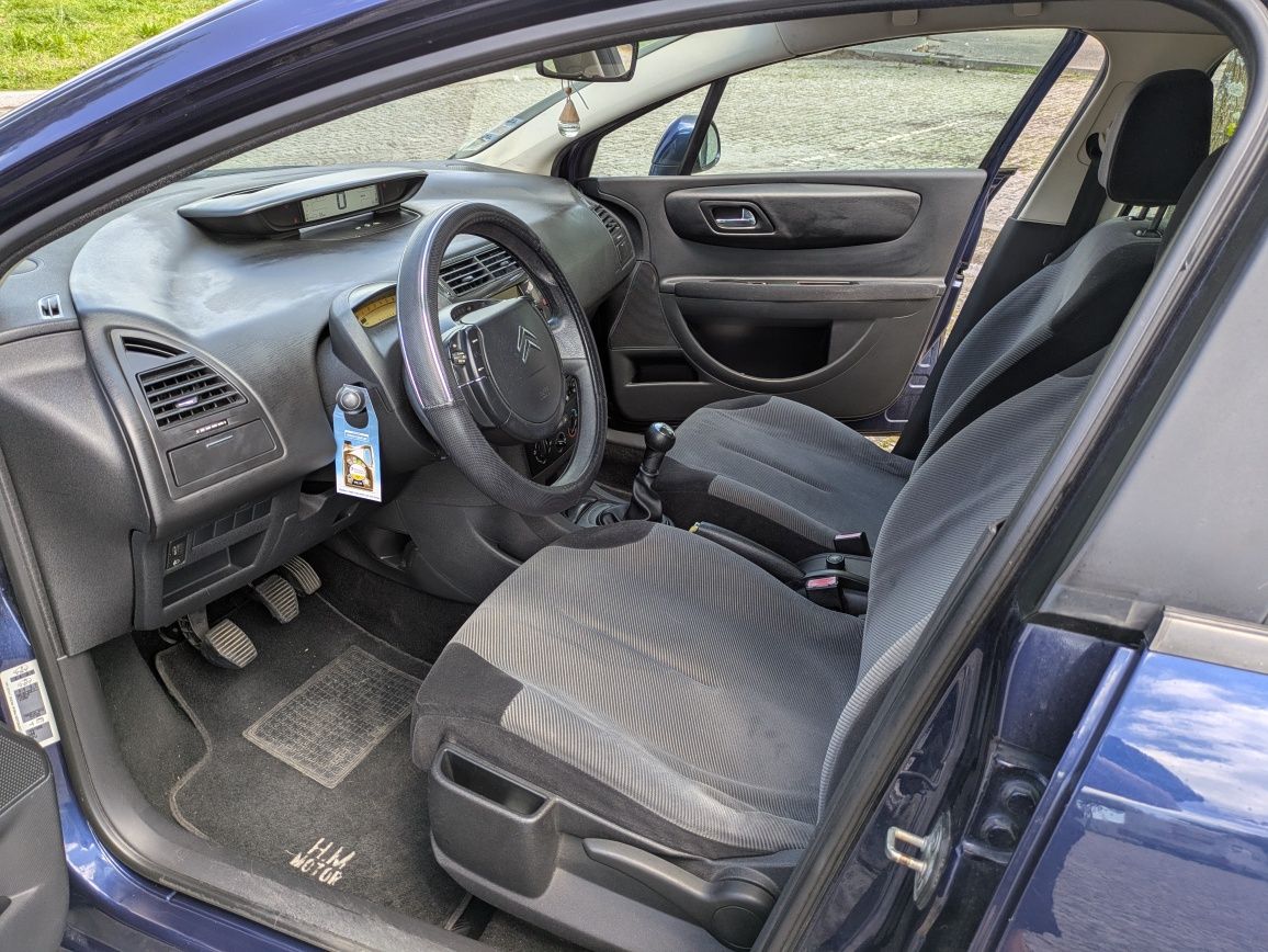 Citroën C4 em bom estado