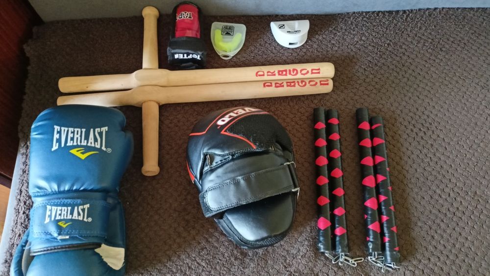 Продам різні предмети, для навчання бойовому мистецтву.