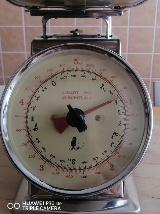 Fruteira em casquinha, com mais de 80 anos