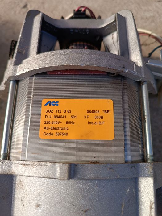 Продам недорого електродвигун до пральної машини Indesit та Gorenje