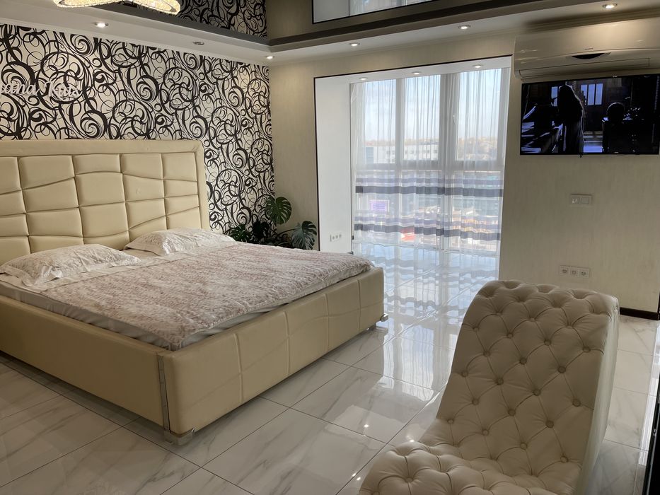 Подобова оренда квартири VIP с панорамным видом 95 квартал. Центр