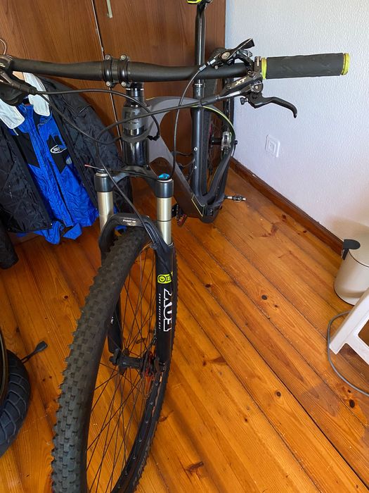 Bicicleta bh carbono bom estado