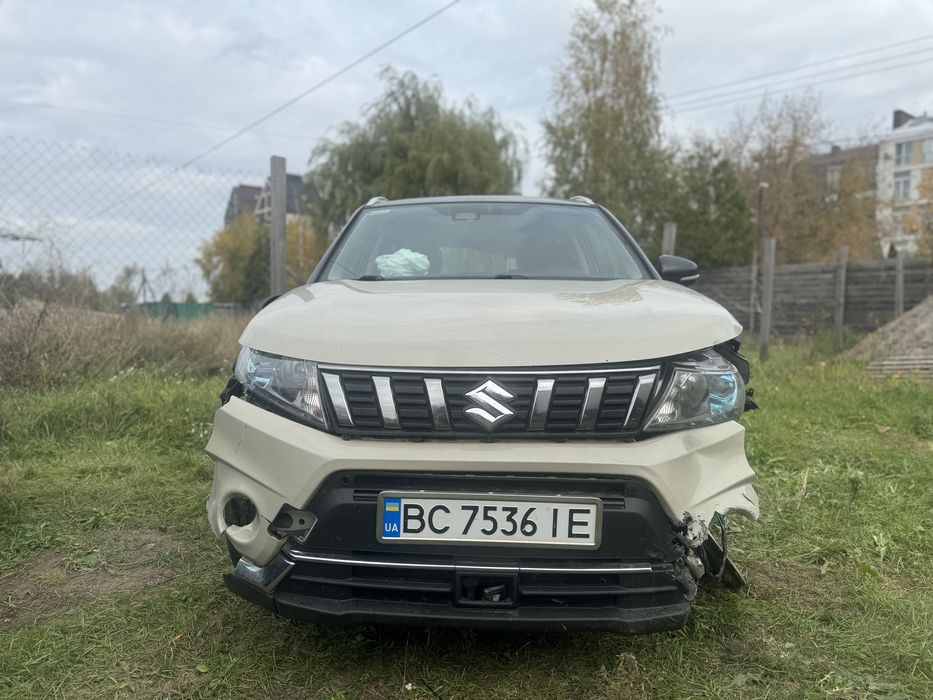 Продам Suzuki Vitara 2019 рік 1.0 Бензин 4х4 після ДТП!