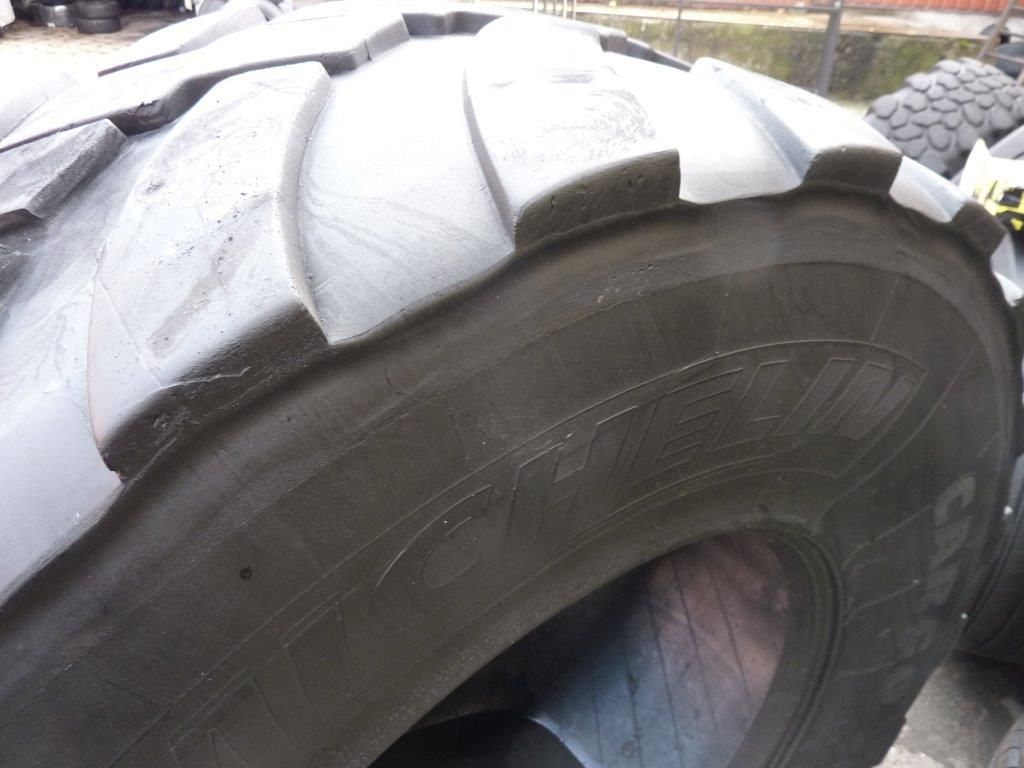 Opona używana przemysłowa 600/55R26.5 MICHELIN CARGO XBIB 1900zł W1446
