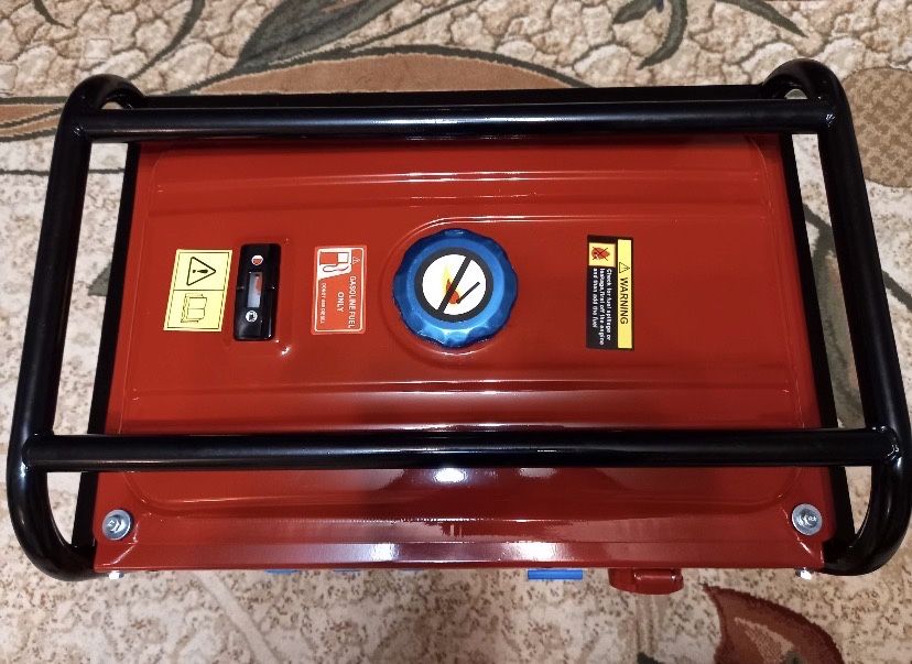 Бензиновий генератор 3 кВт продам