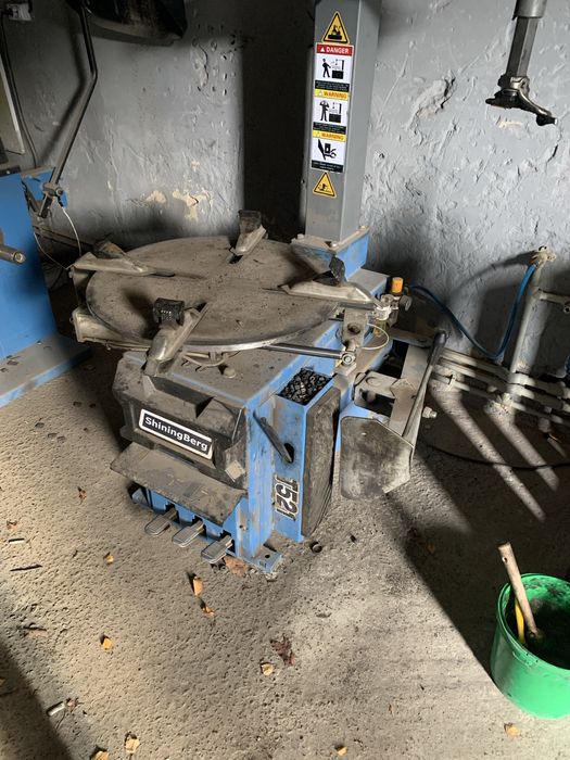 Станки шиномонтажні