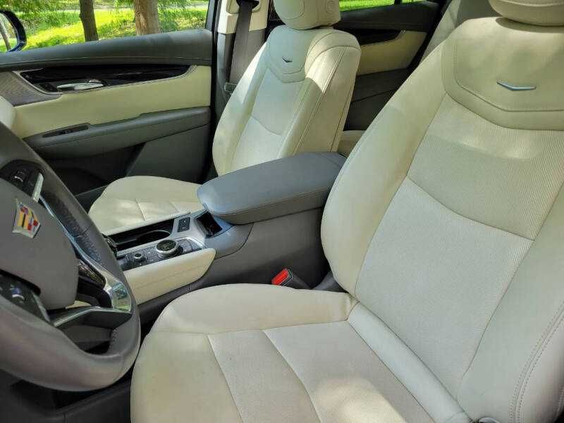 2024 Cadillac XT6