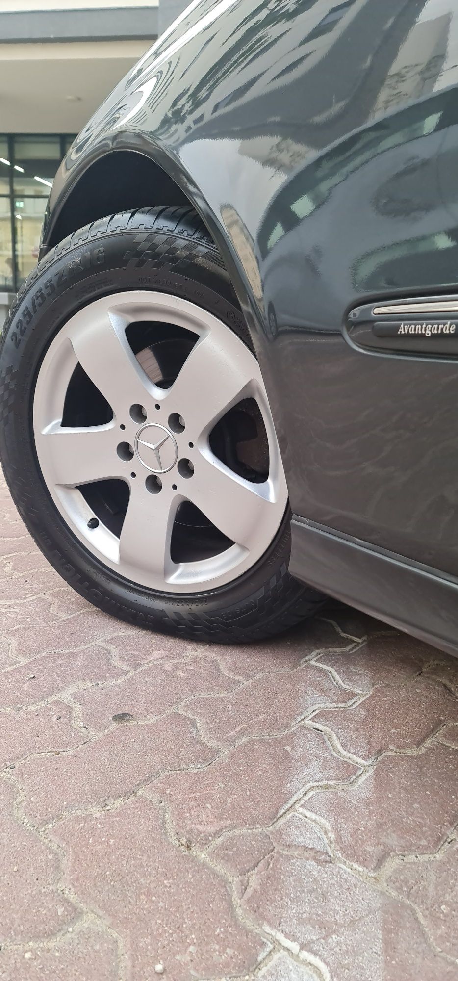 Mercedes-Benz E200 compressor versão Avantgarde