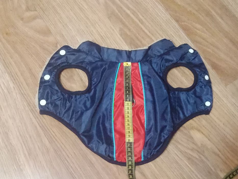 Одежда для небольшой собаки. Жилетка. Курточка.