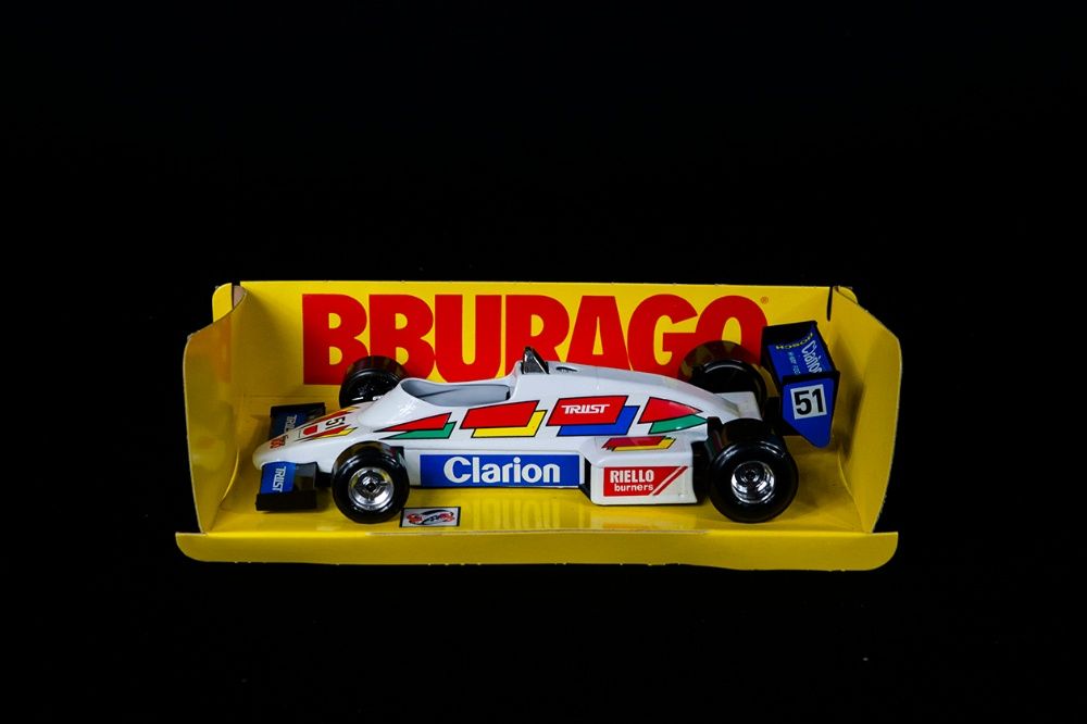 Bburago Race Champion Escala 1/24