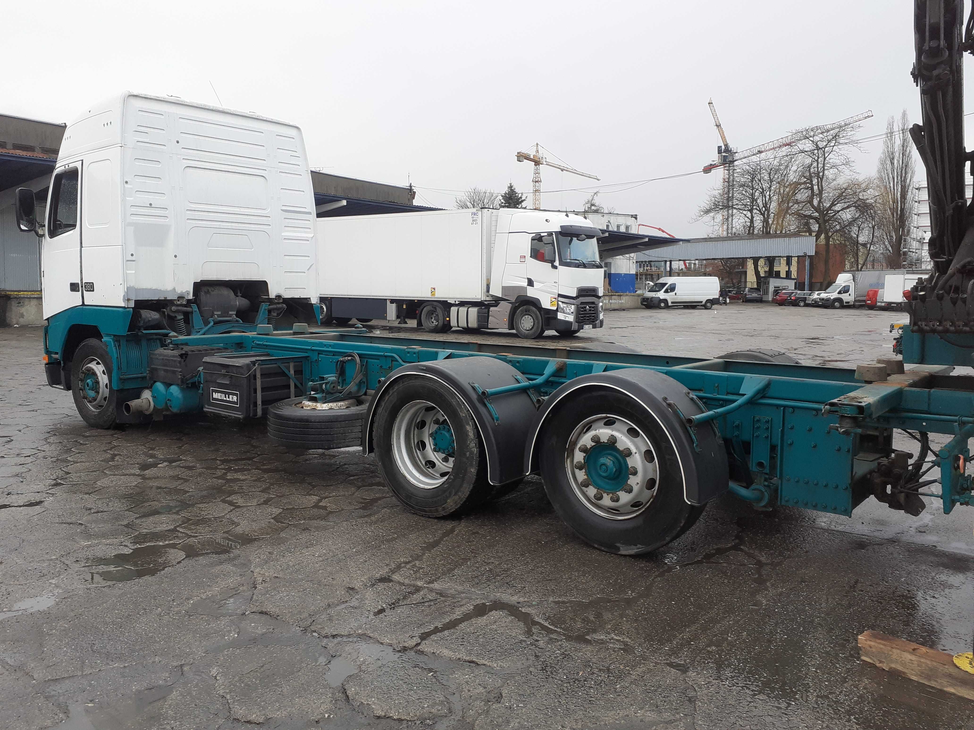 Zabudowa BDF z HDS Hiab 140