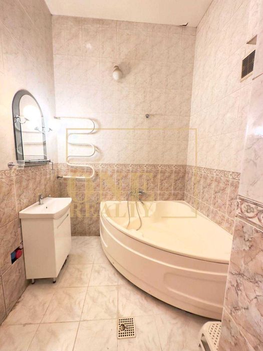 Довготривала оренда 3к Центр, метро Олімпійська, Євроремонт, БЕЗ %%%