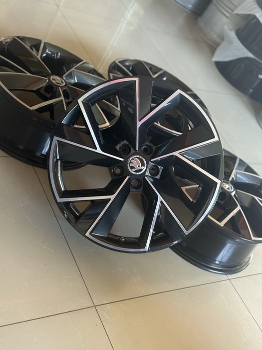 Диски оригінал Skoda Kodiak r19/5/112 565601025N