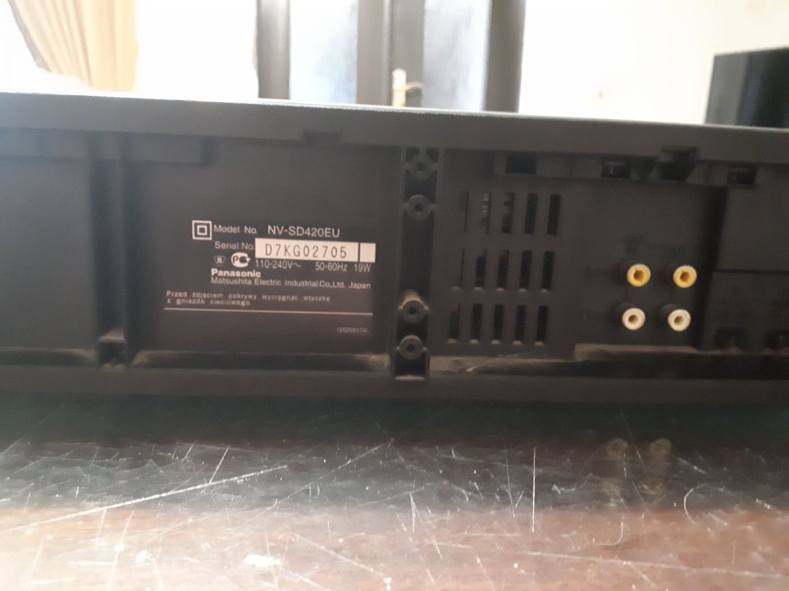 Продам відео WCR Panasonic NV-SD 420EU.